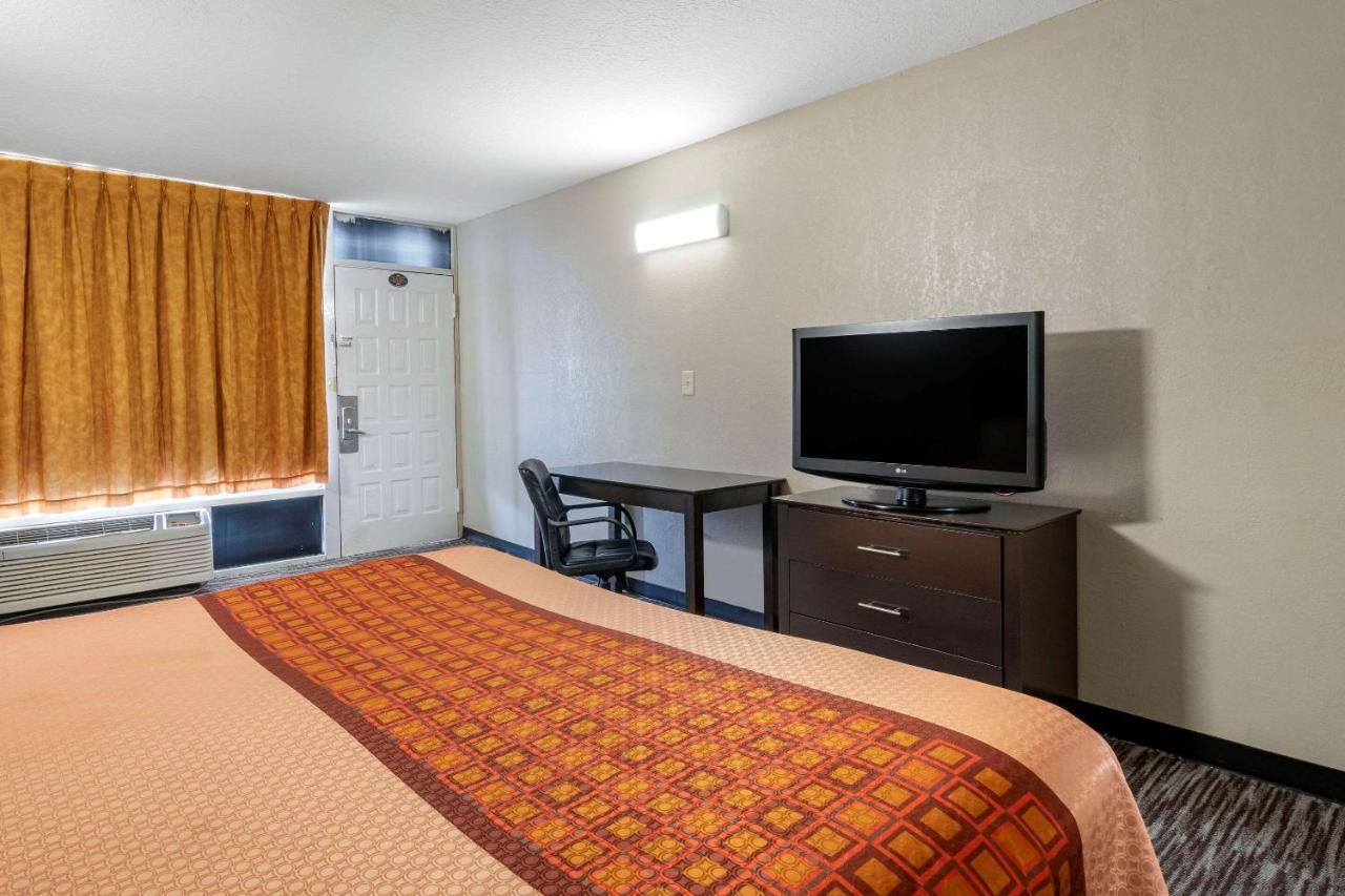 Rodeway Inn Clearwater-Largo Eksteriør billede